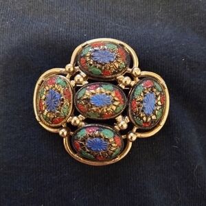 Vintage Sarah Coventry "light of the east" brooxh